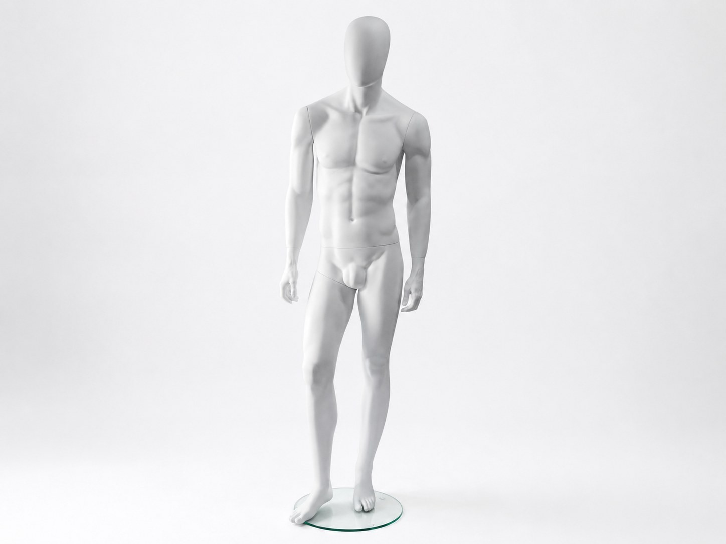 Jean-Pierre male mannequin in a relaxed pose